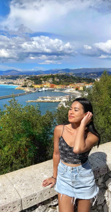 Student at viewpoint in Nice
